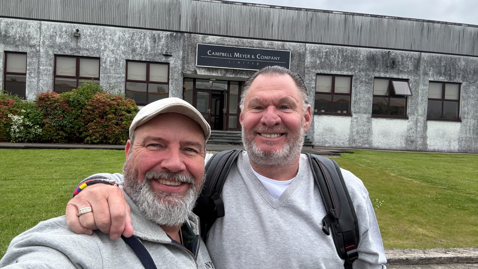 Foto van Hart Brothers visit
